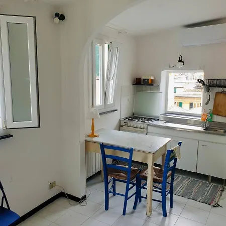 Sky Way - Tra I Tetti Di Apartment Genoa